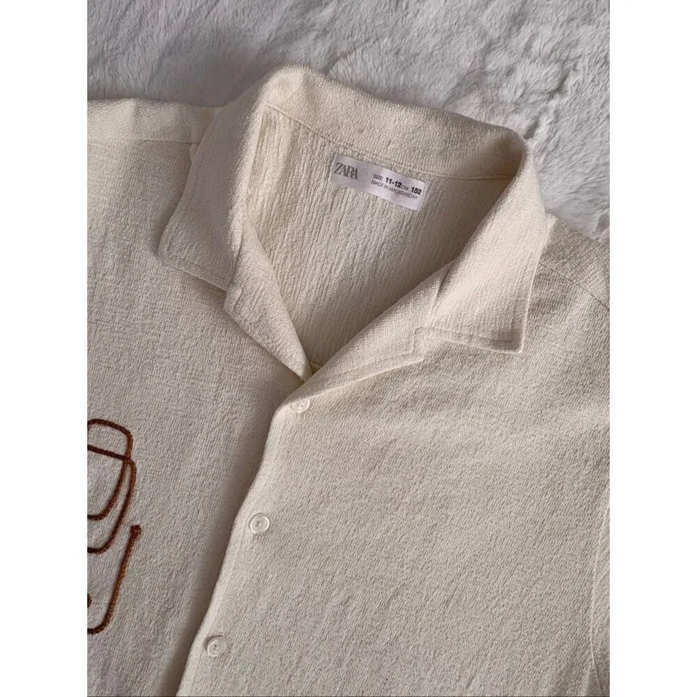 Zara Kids Textured Button Up Shirt Size 11–12 Cream Graphic Print